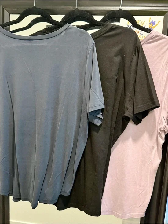 LOT OF 3 - Universal Standard Tee Rex Crew Neck Tee Shirt - US Size M (~18/20) - Picture 4 of 9